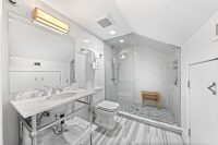 Modern Luxury Apartment in Bethesda | Pool, Gym & Rooftop Views - Image 9