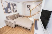Modern & Cozy Suite Centrally Located Free Parking - Image 5