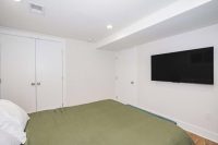 Modern & Cozy Suite Centrally Located Free Parking - Image 14