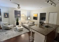 Cozy and modern Stylish 2-Bedroom Apartment in Bethesda - Image 2